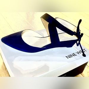 NINE WEST Elira Women’s Navy Suede Wedge Shoes - Size 6 1/2 - Navy Blue